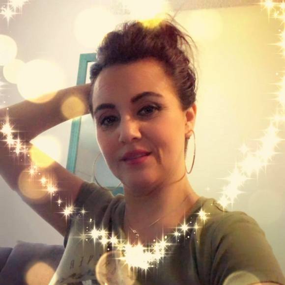 Meet your Posher, Kelly - Picture 1 of 1